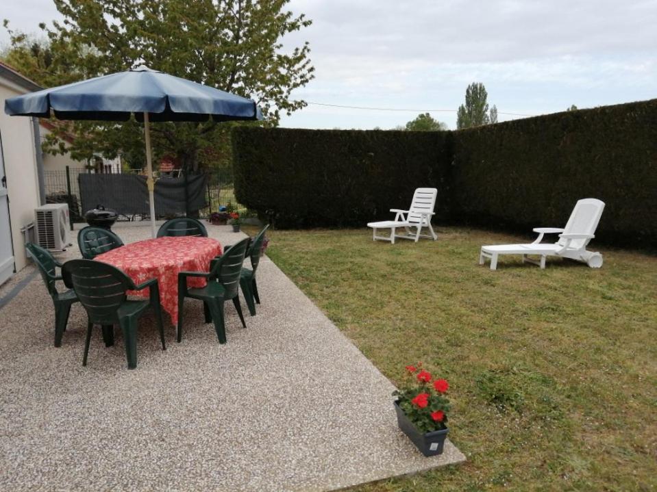 Maison indépendante Lailly-en-Val Exterior foto